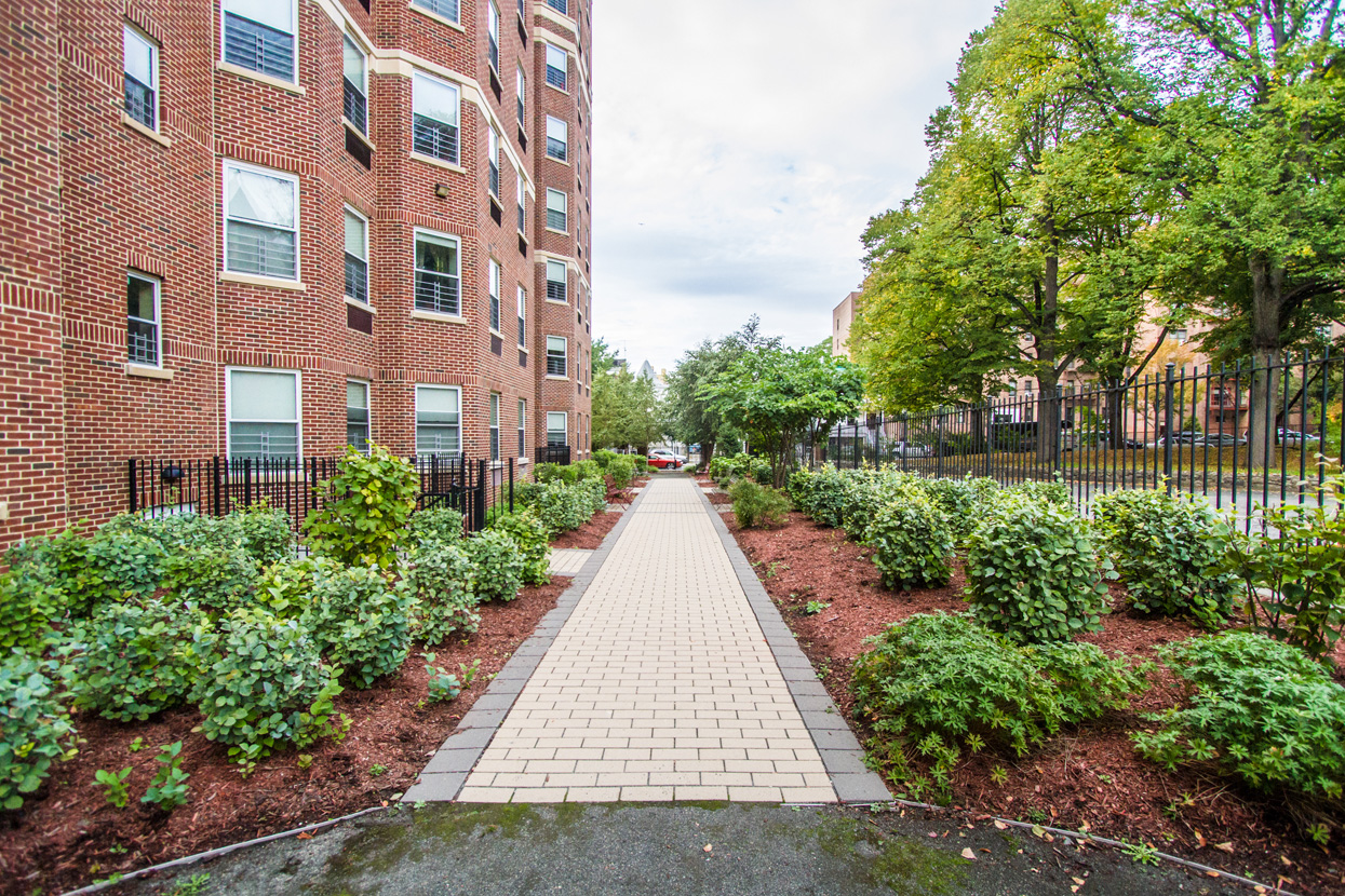 Serviam Gardens & Serviam Towers